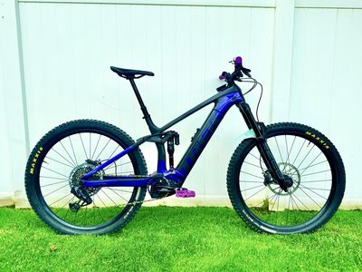 2021 Trek Rail 9.8 (large frame)