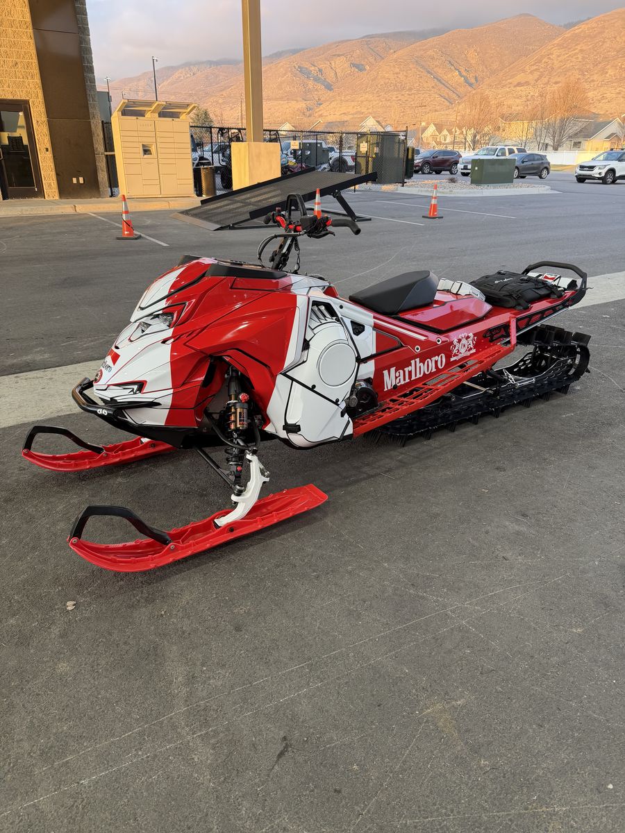 2023 Lynx Shredder RE 3900 ( Has 165 Skid )