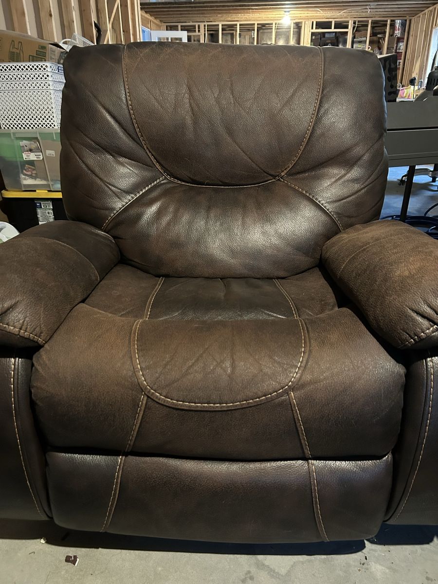 Set of Recliners