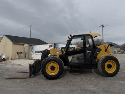 Caterpillar TH407C Telehandler Forklift Tractor