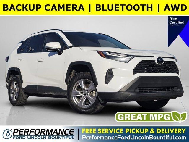 2023 Toyota RAV4 XLE