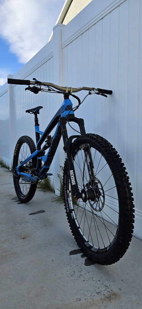 Carbon YT Capra