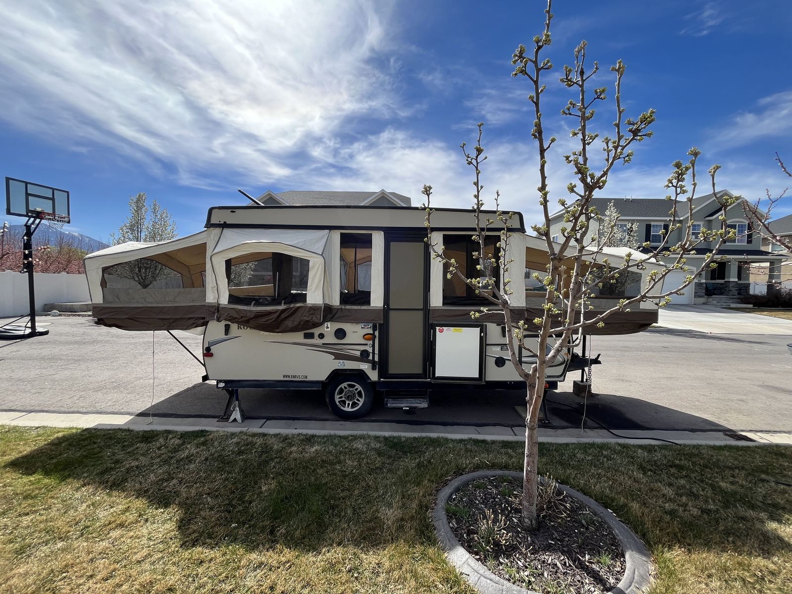 Rockwood Premier 2514G Camping Trailer