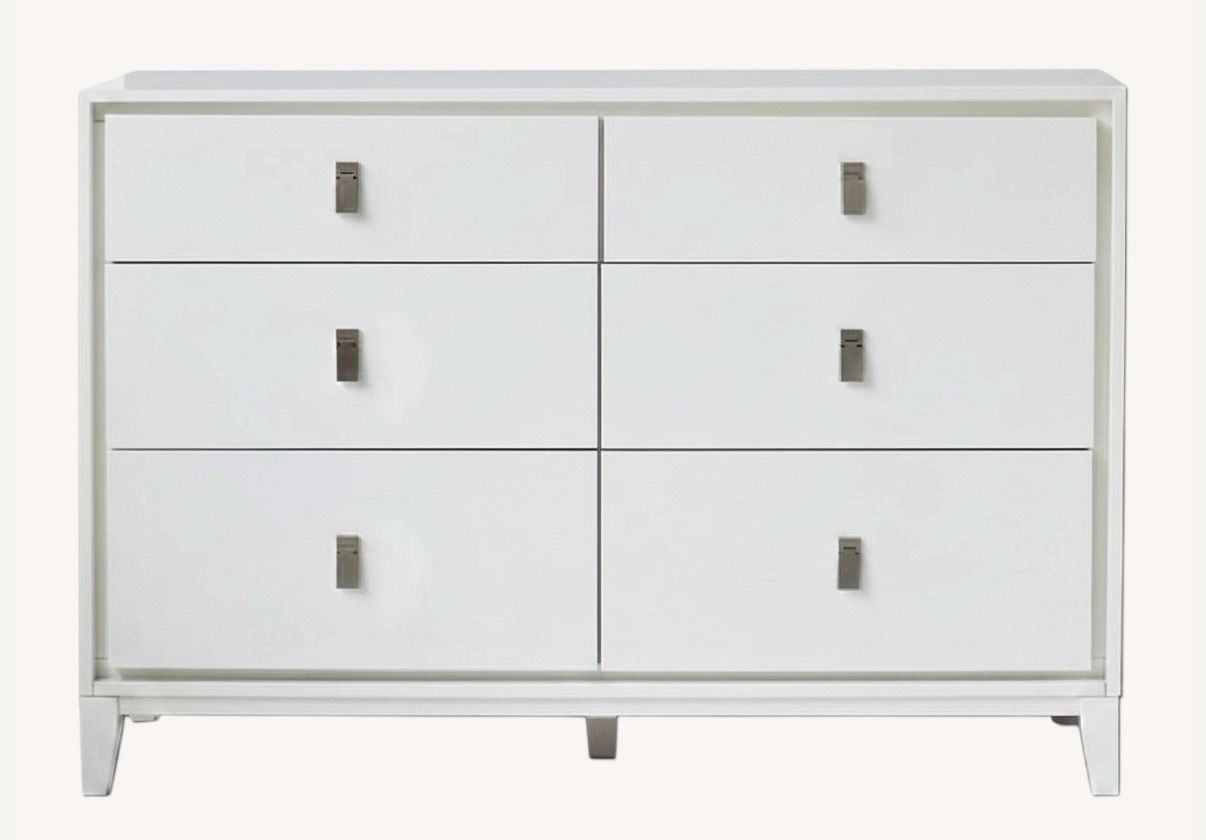 West Elm 6-Drawer Dresser Mid Century Modern design with Silver Hardware - minor cosmetic wear