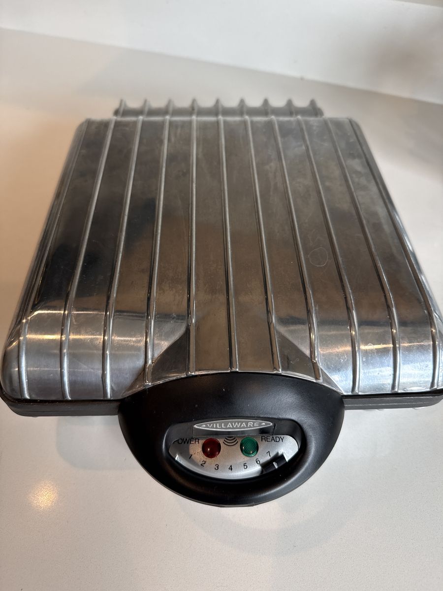 Waffle Maker 4 Square Villaware