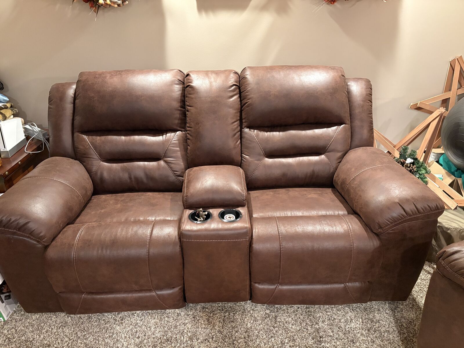 Loveseat & Recliner