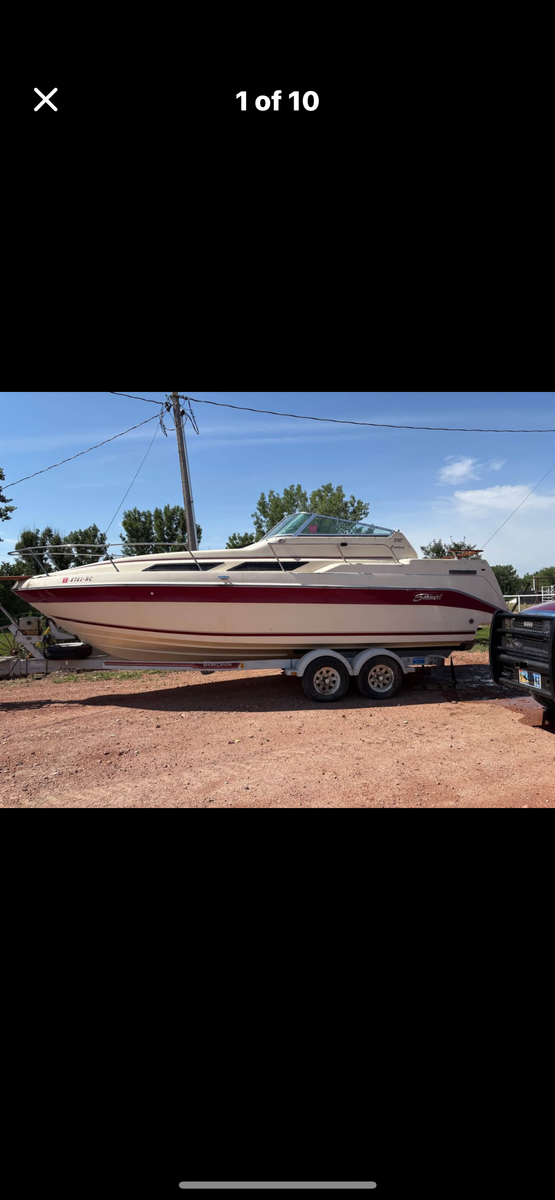 1991 Seaswirl 230 Cordova cabin cruiser