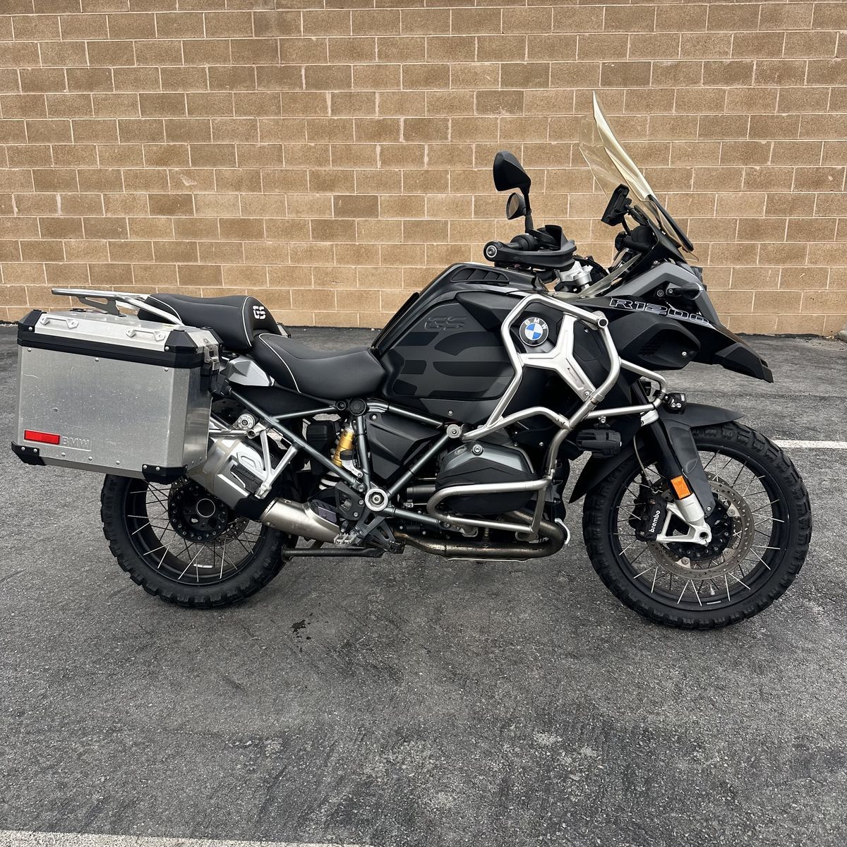 2017 BMW R1200GS Adventure - WAY UNDER BOOK VALUE - R 1200 GSA