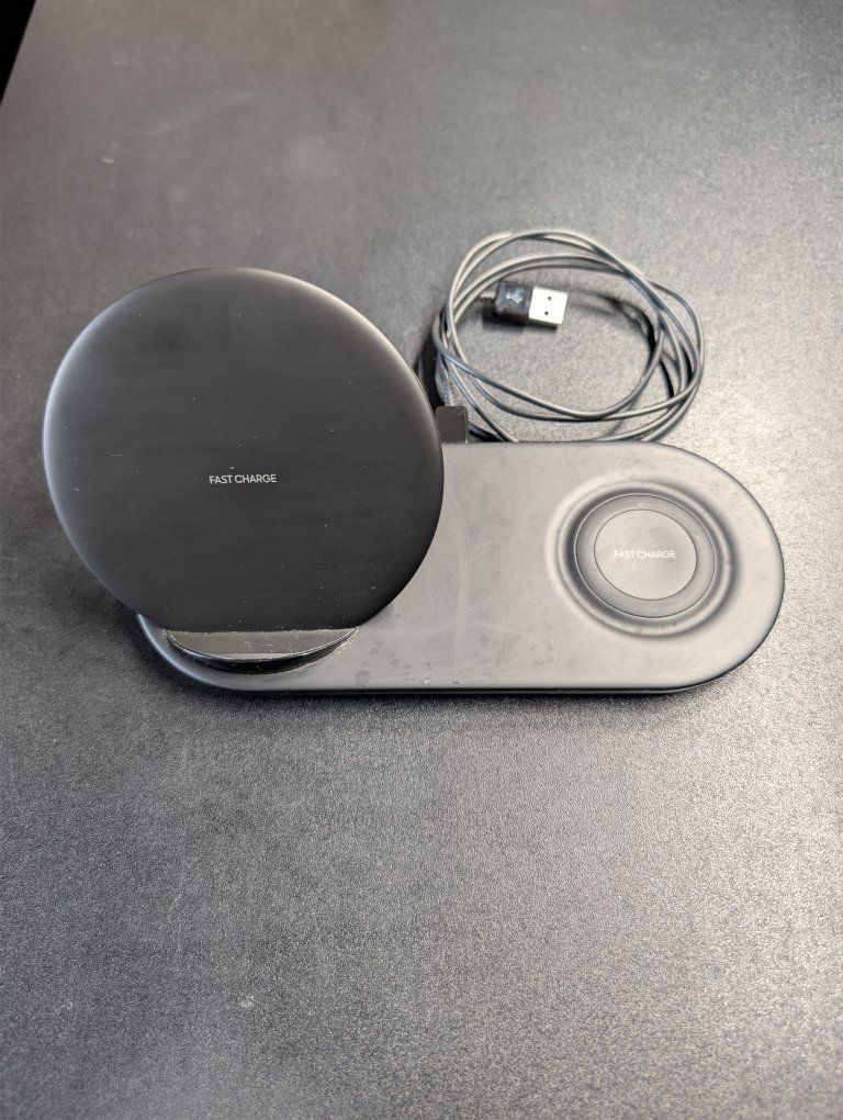 Samsung Wireless Charger Duo Fast Charger
