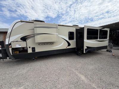 2018 Keystone Cougar Half-Ton 33mls