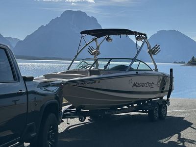 MasterCraft X-45 Ski boat