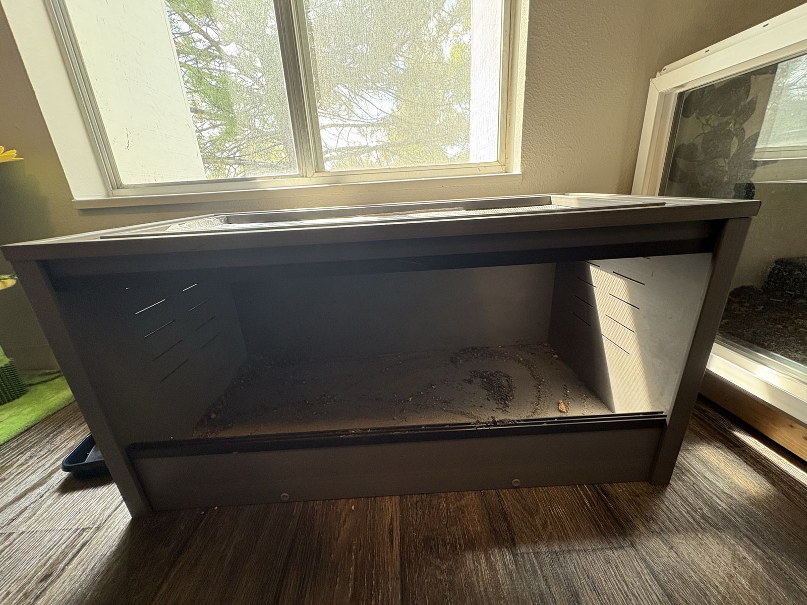 Reptile Enclosure 40 gal