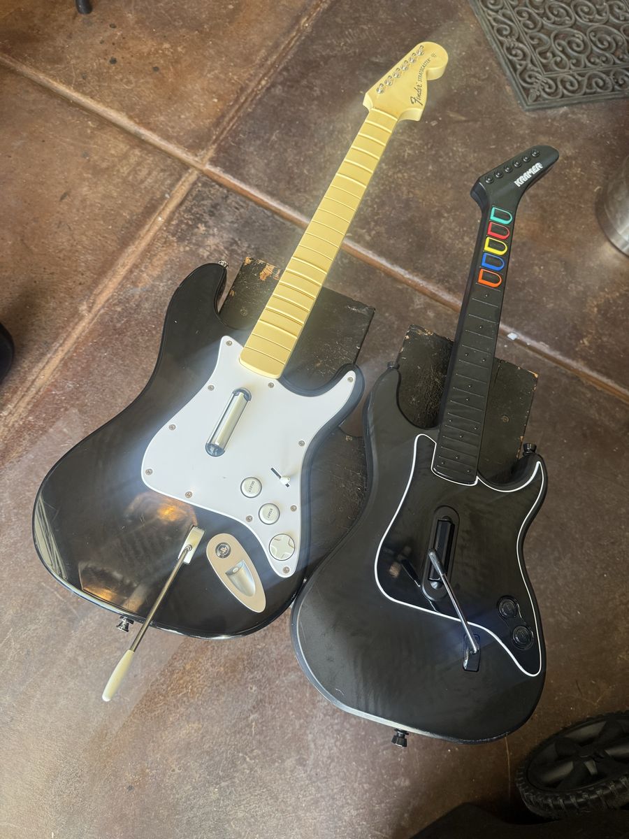 Lot of 4 Guitar Hero / Rock Band Controllers - Fender Stratocaster & Kramer