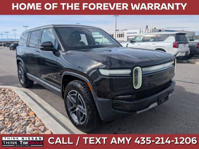 2025 Rivian R1S Adventure