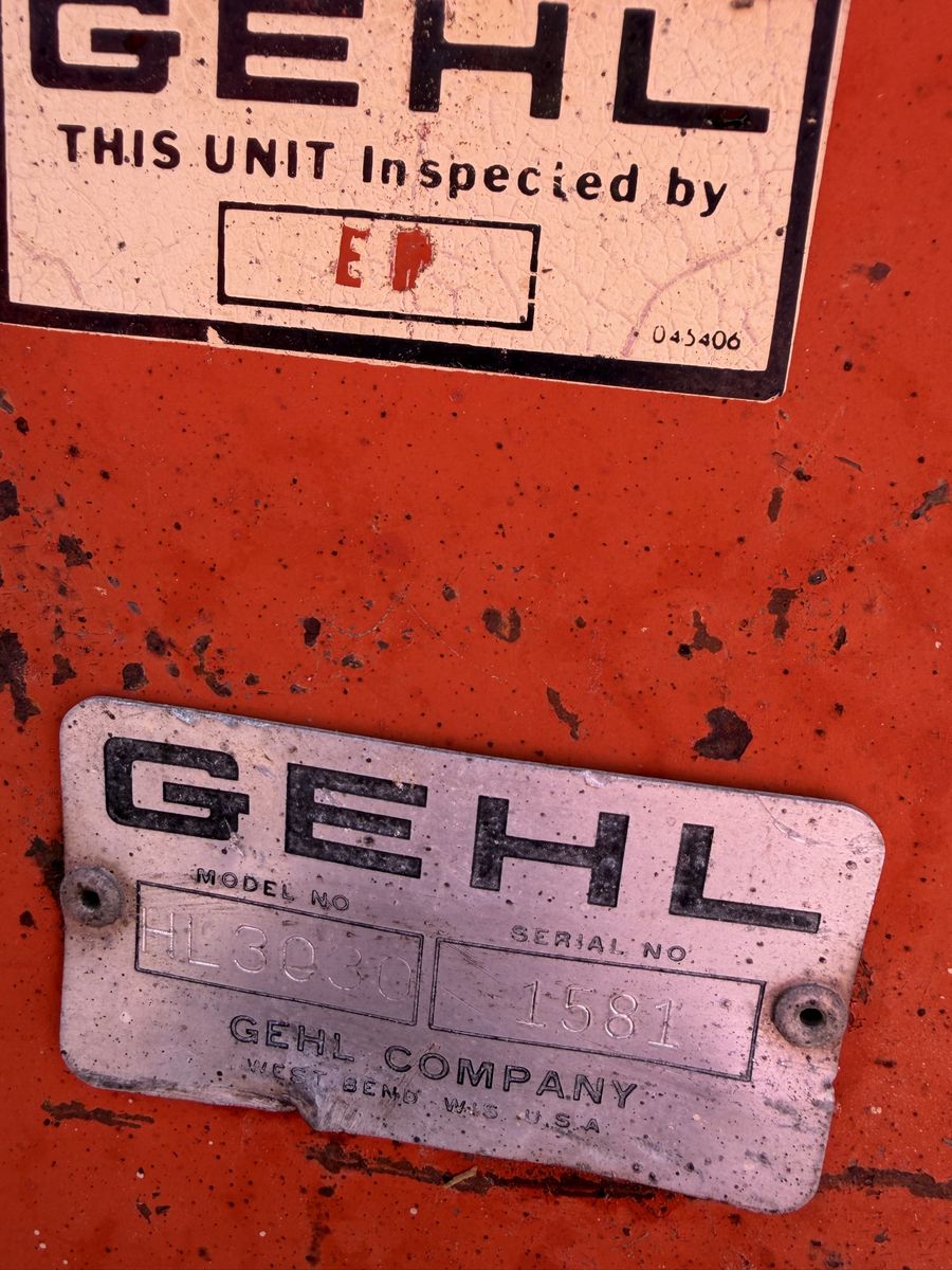 GEHL skid steer