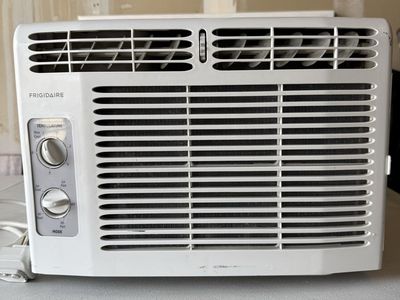 Frigidaire Window Air Conditioner Unit White