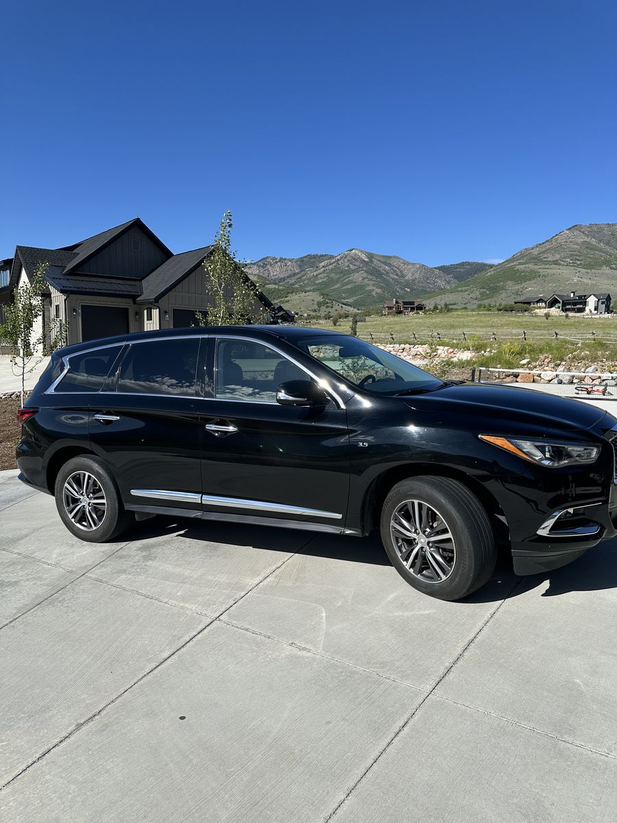 2018 Infiniti QX60 Base