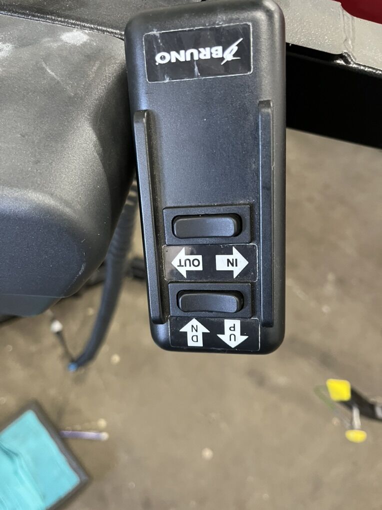 Curb Sode Power Wheelchair