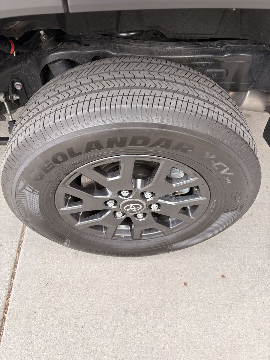 New Yokohama Geolandar X-CV (245/70R17)