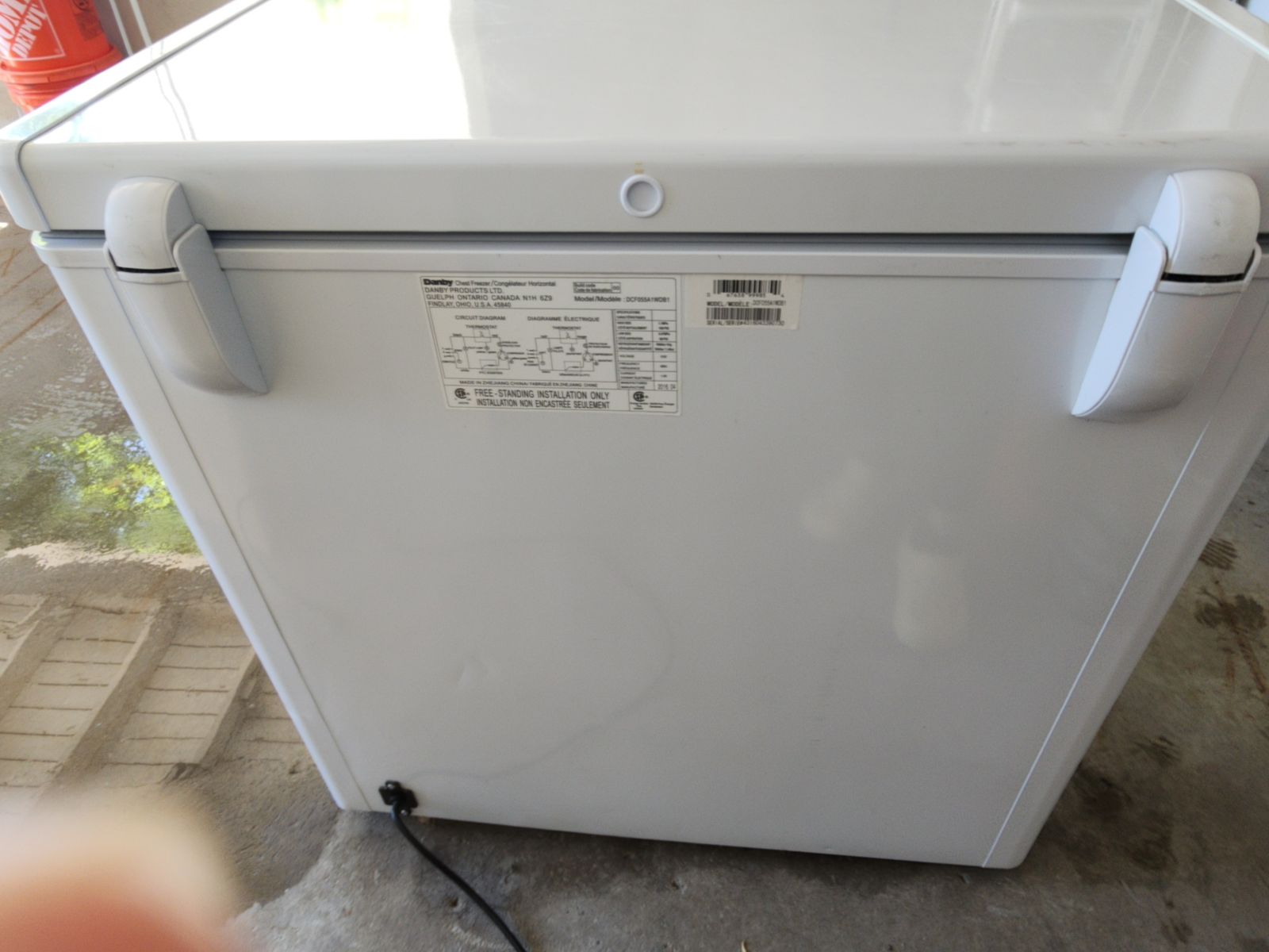 Main image 3