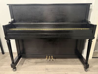 Antique Janssen Upright Piano – Circa 1915‑1930, Solid Wood, Tuned & Restored Exterior, On Wheels
