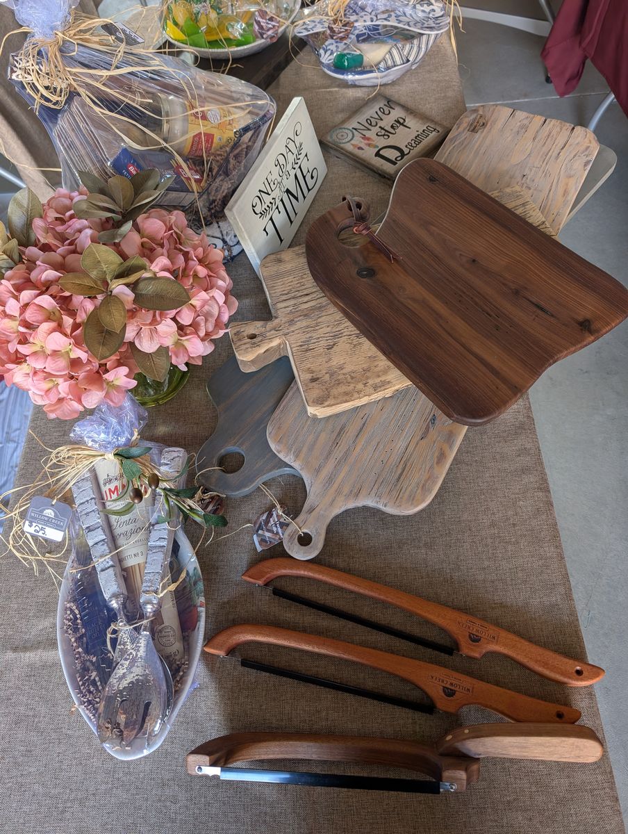 Yard Sale - Lots of Home Decor-Mothers day baskets