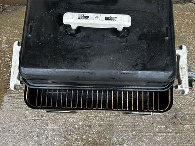Weber Q Series Portable Liquid Propane Gas Grill