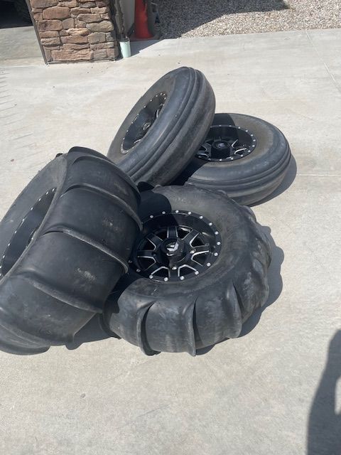 Polaris – Sand Tires
