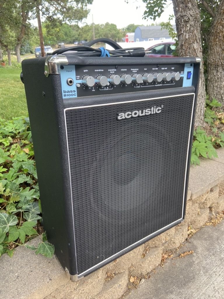 "Acoustic" Bass amp - portable, very fine condition.