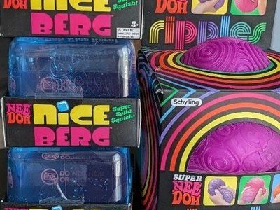 NeeDoh Squishies Nicebergs, Super Needoh Ripple Ball
