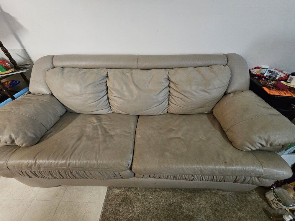 FREE, FREE, FREE, Large couch