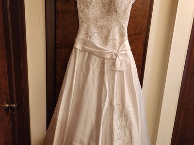 Wedding gown