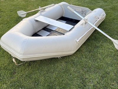 Inflatable Dinghy Boat With Oars