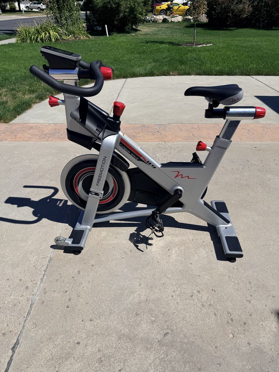FreeMotion S11.9 Carbon Drive Commercial Spin Bike