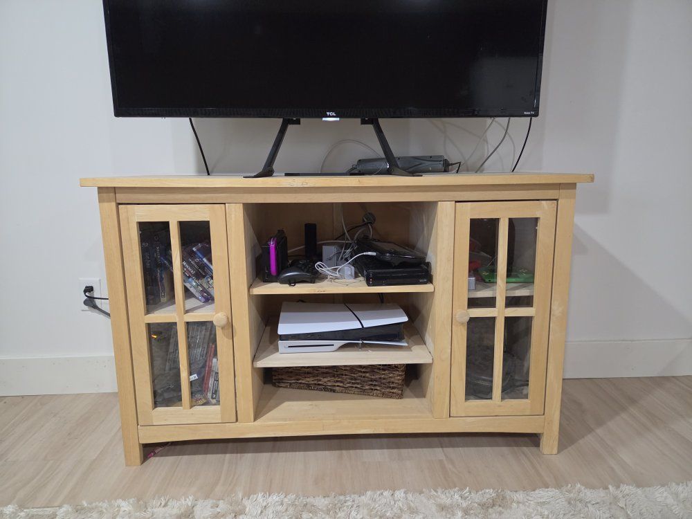 Entertainment unit and ottoman
