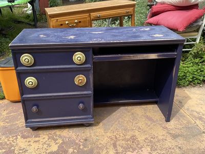Free desk