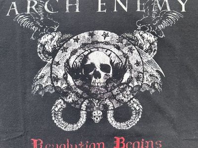 Arch Enemy Revolution Begins Black Band T-Shirt Size L