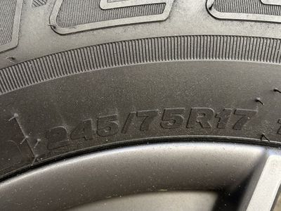 Tires & Rims 245/75/R17 off a 2026 jeep gladiator - Make Offer