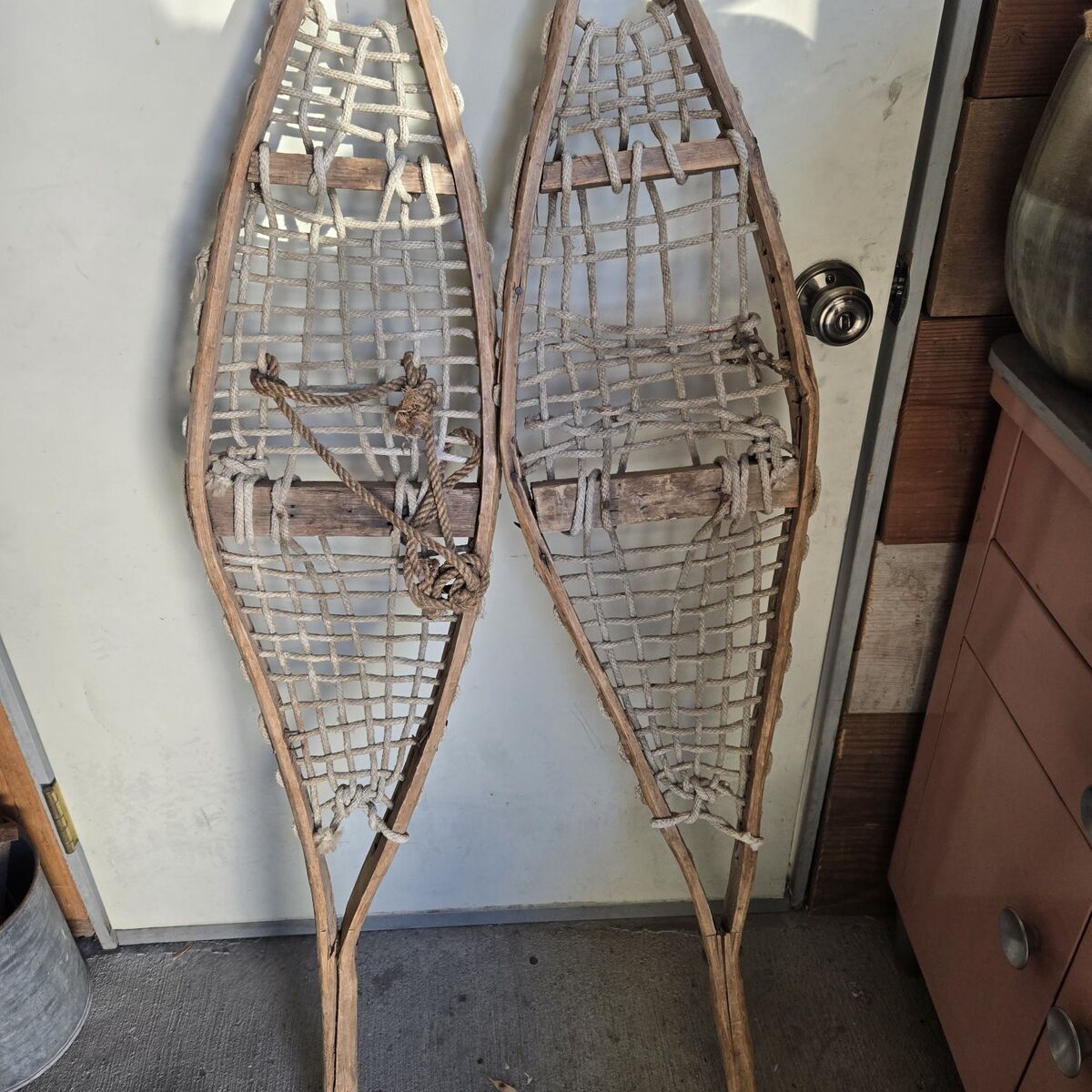 vintage snowshoes snowshoes Sundance cabin decorat