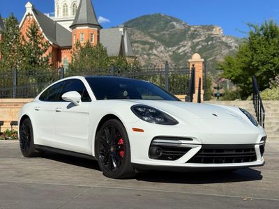 2017 Porsche Panamera Turbo