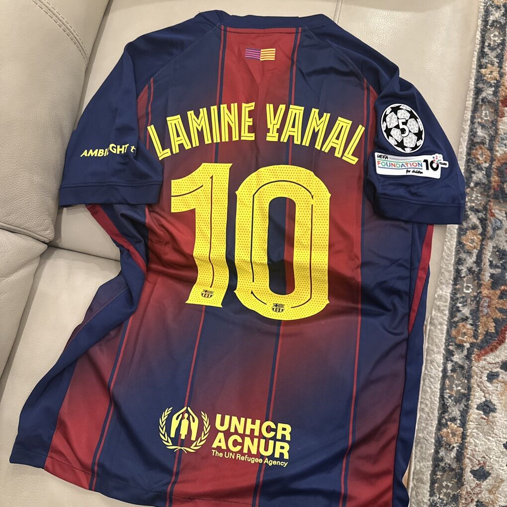 BARCELONA LAMINE YAMAL 10 Extra Large Soccer Jers