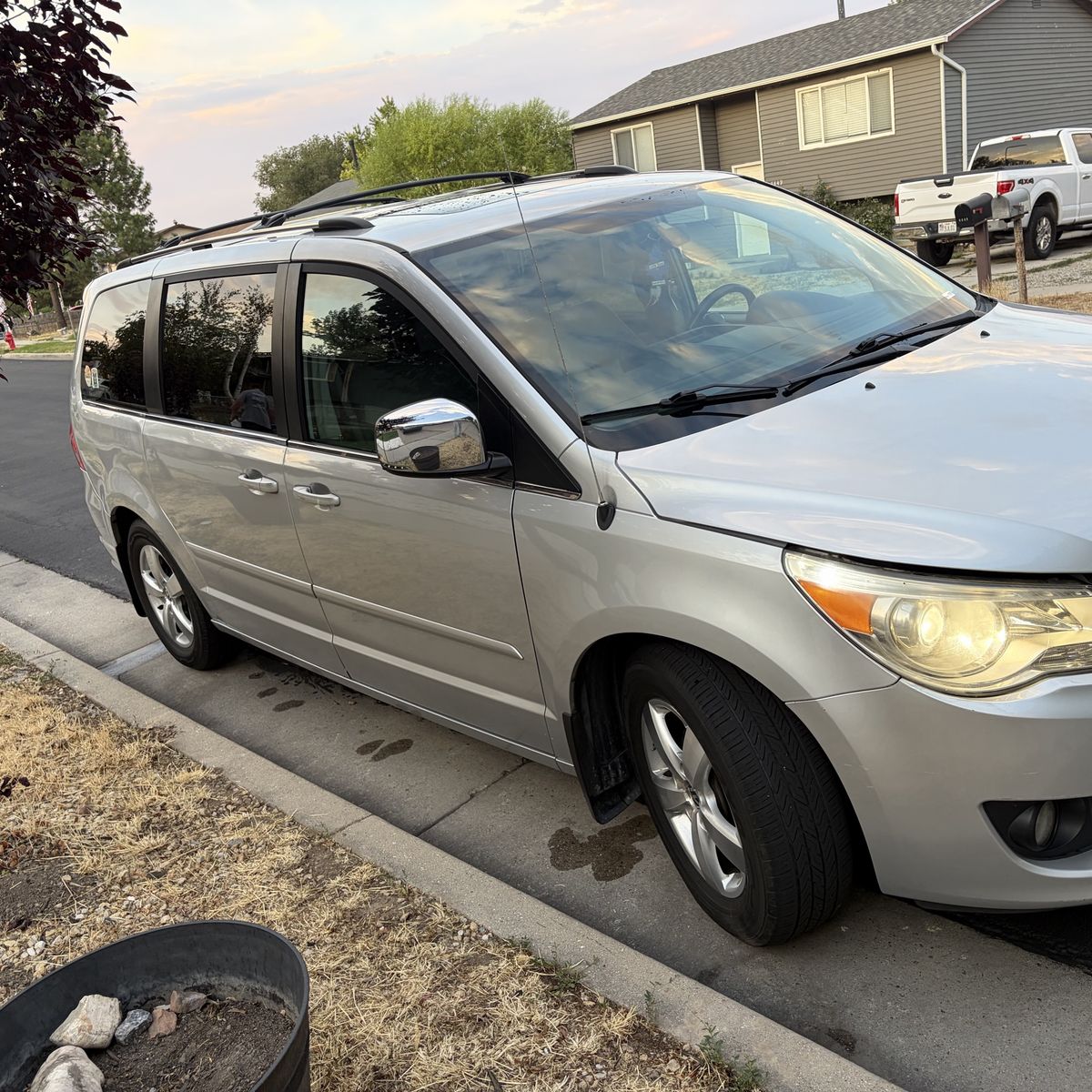 2009 Volkswagen Routan SEL
