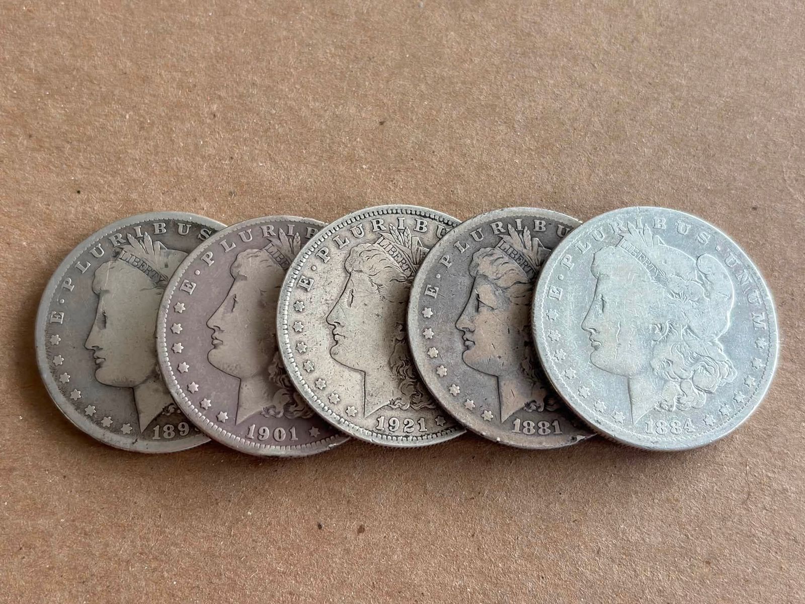 5 Morgans 1881s, 1884p, 1899o,1901o, 1921