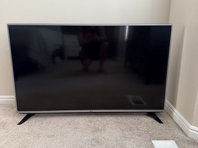 LG 49LF5400 49-inch 1080p LED TV (not smart tv)
