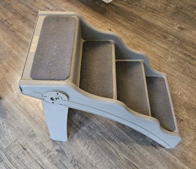 Folding baby / dog steps