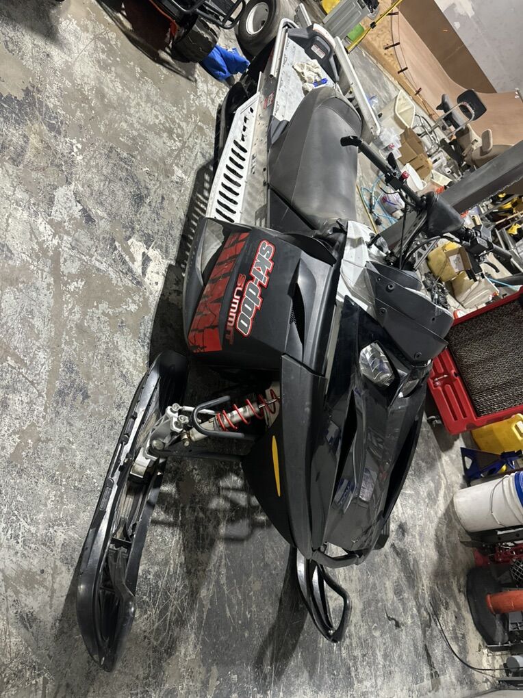 2007 Skisoo Summit 800