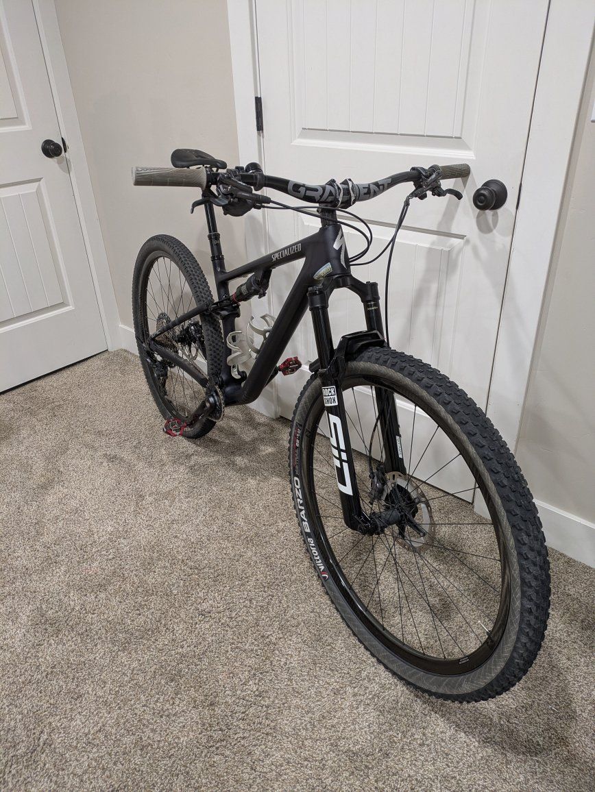 Epic Evo custom 24.2 lbs size Medium