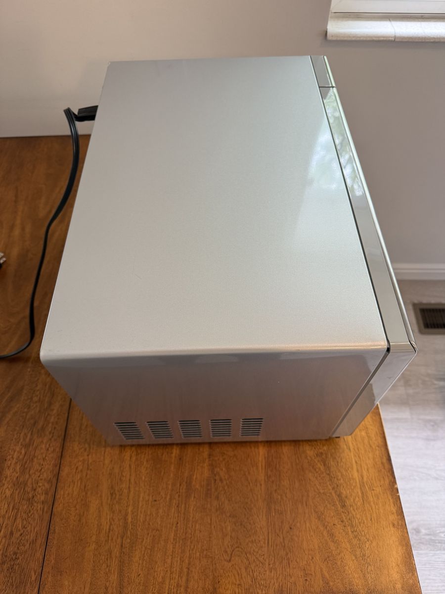 Main image 5