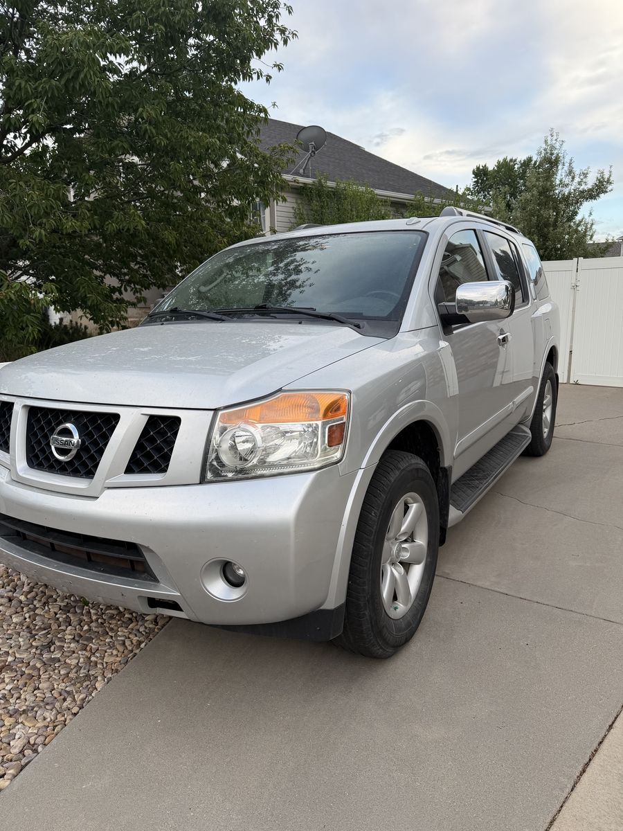 2012 Nissan Armada SV