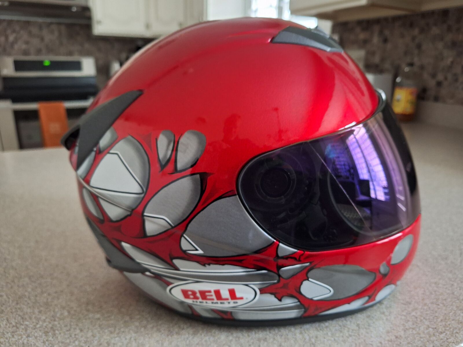 Women's Bell Apex "Ripper Red" Full Face Motorcycle Helmet
